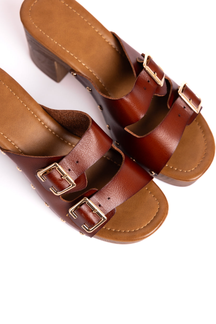 Sandalias de color Marrón con Tacón de Madera - Elegancia Bohemia