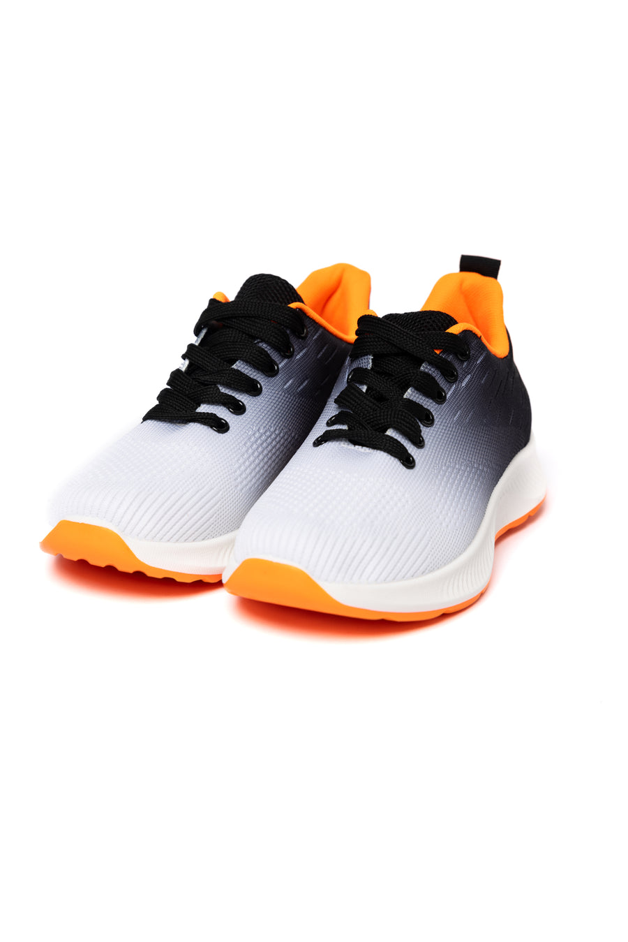 Sneaker Bicolores con Detalles Naranjas