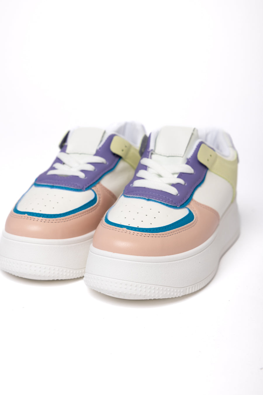 Sneaker Paleta Pastel: Deporte y Dulzura